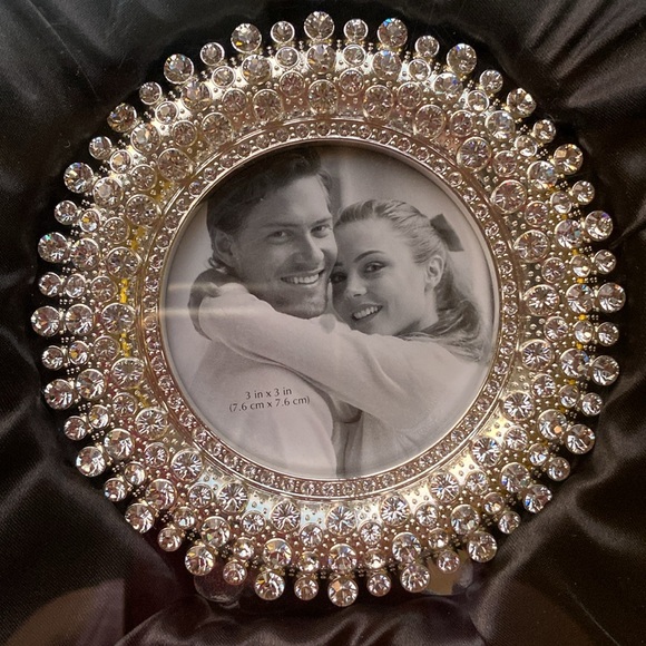 New Old Town Heritage Frame and Gift Box Set Crystalized with Swarovski Elements - Picture 2 of 8